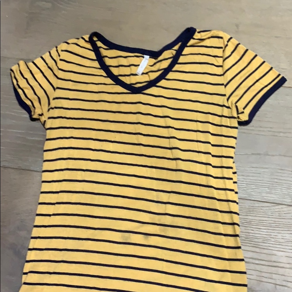 Black and yellow tee shirt